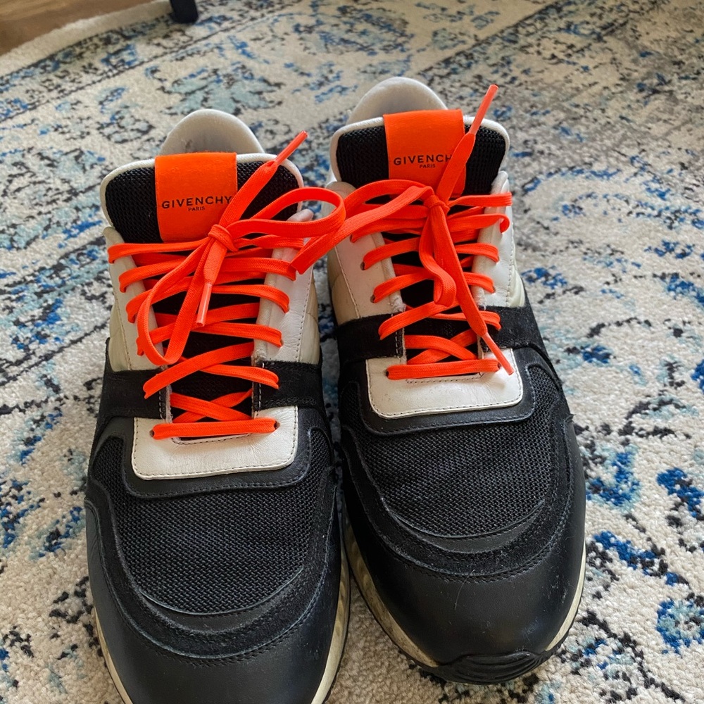 Givenchy sneakers!